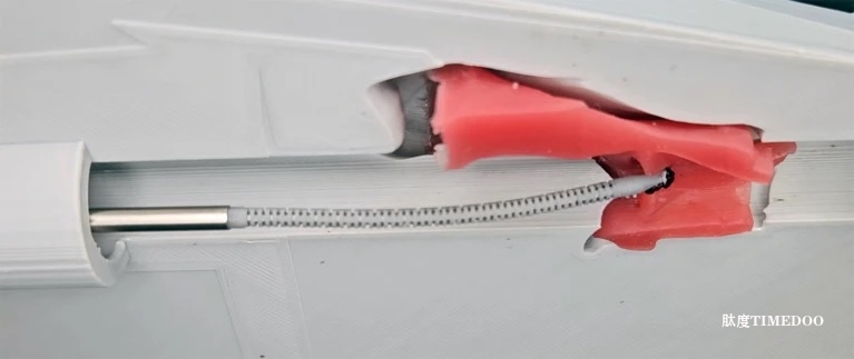 世界最小3D生物打印機(jī)有助醫(yī)生修復(fù)聲帶 受象鼻啟發(fā)的靈活裝置可在手術(shù)后提供愈合水凝膠-肽度TIMEDOO